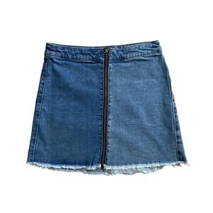 WILD FABLE Womens Size 4 Denim Blue Jean Zip Front Mini Cut Off Skirt